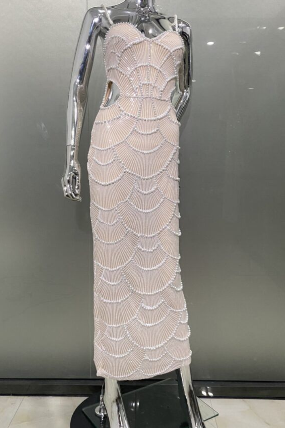 Vestido Longo com Pérolas