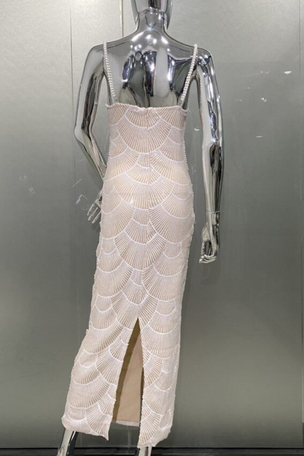 Vestido Longo com Pérolas