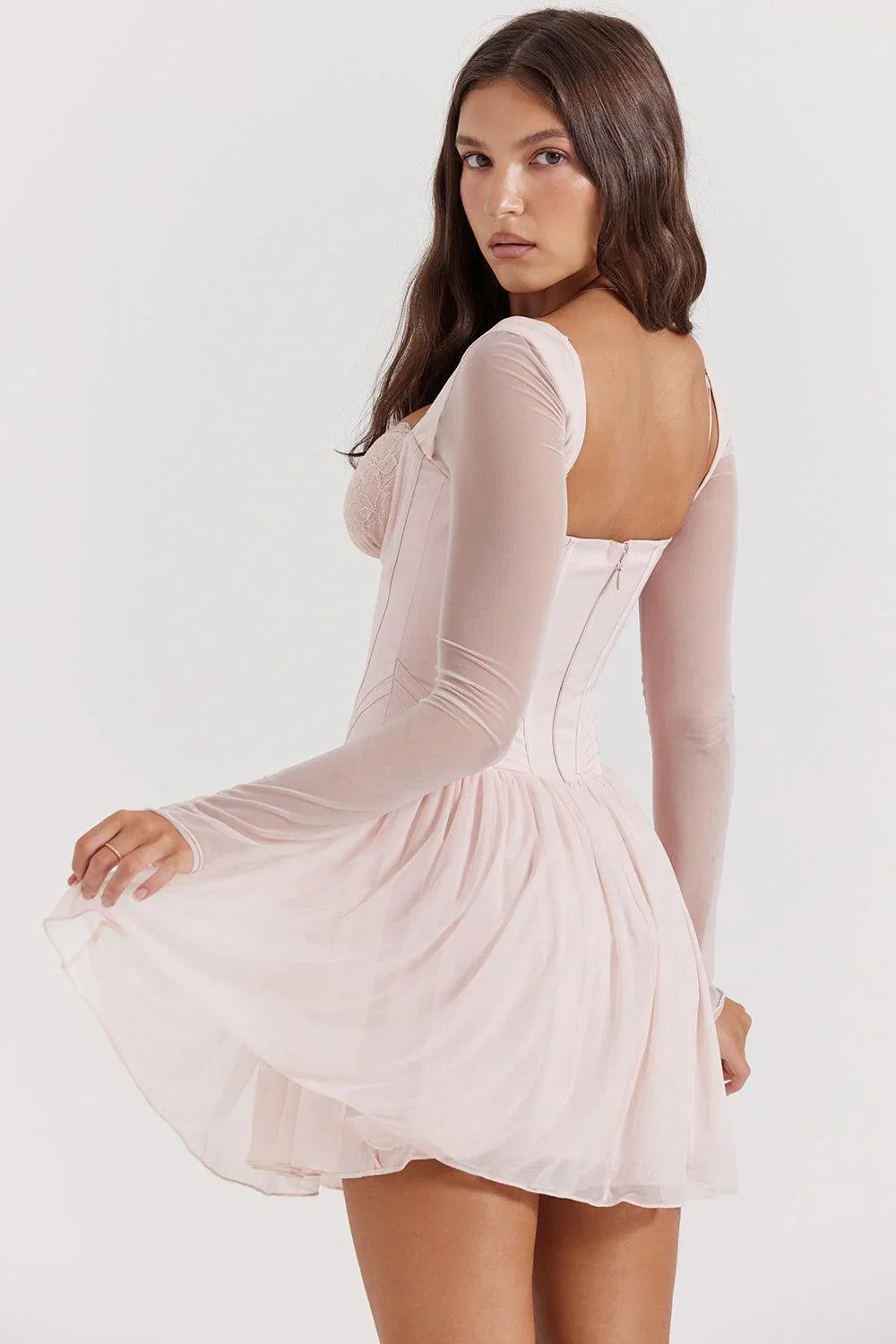 Vestido Curto Rosa Bordado