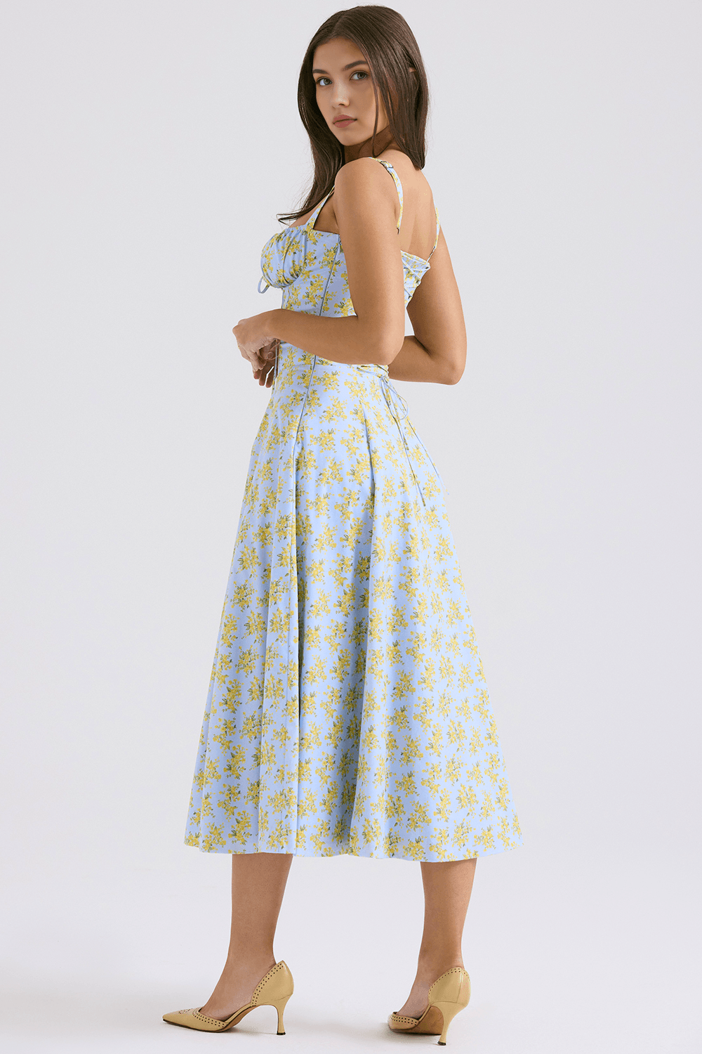 Vestido Midi Pétalas