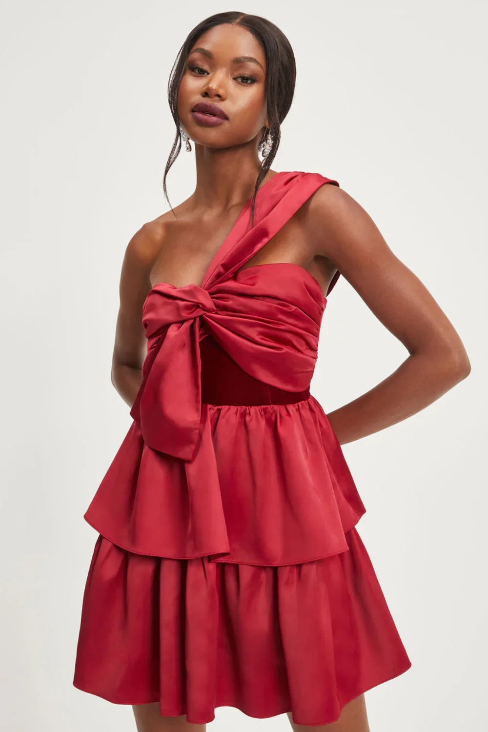 Vestido Curto de Transpasse Laçeado