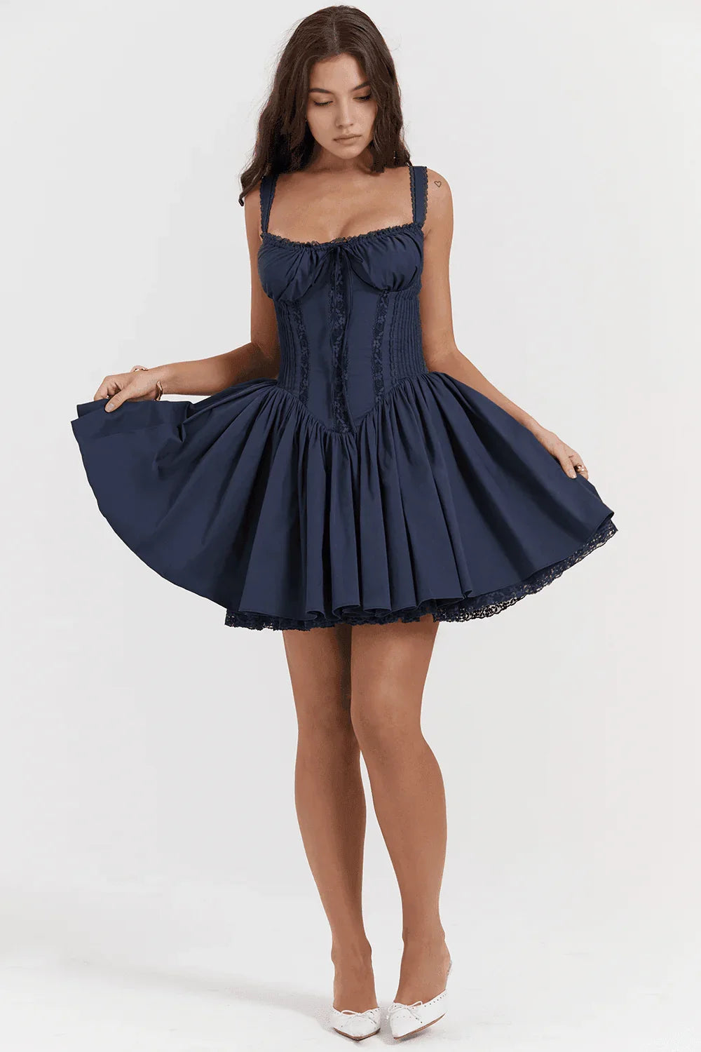 Vestido Curto Fluido 