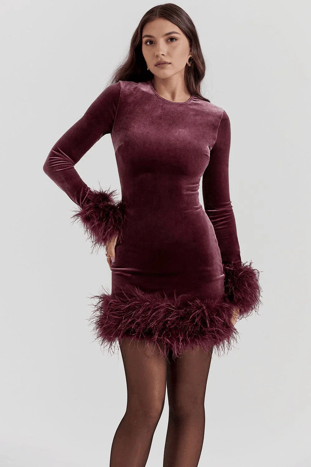 Vestido Curto Roxo com Veludo