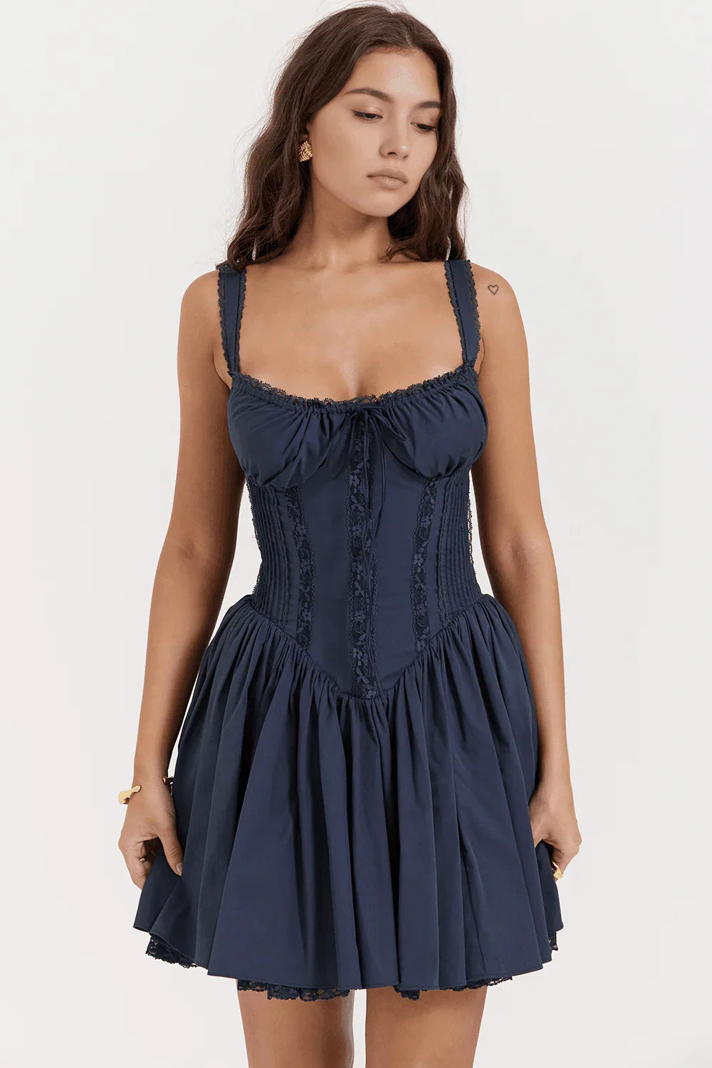 Vestido Curto Fluido